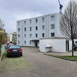 Atikka, Penthouse